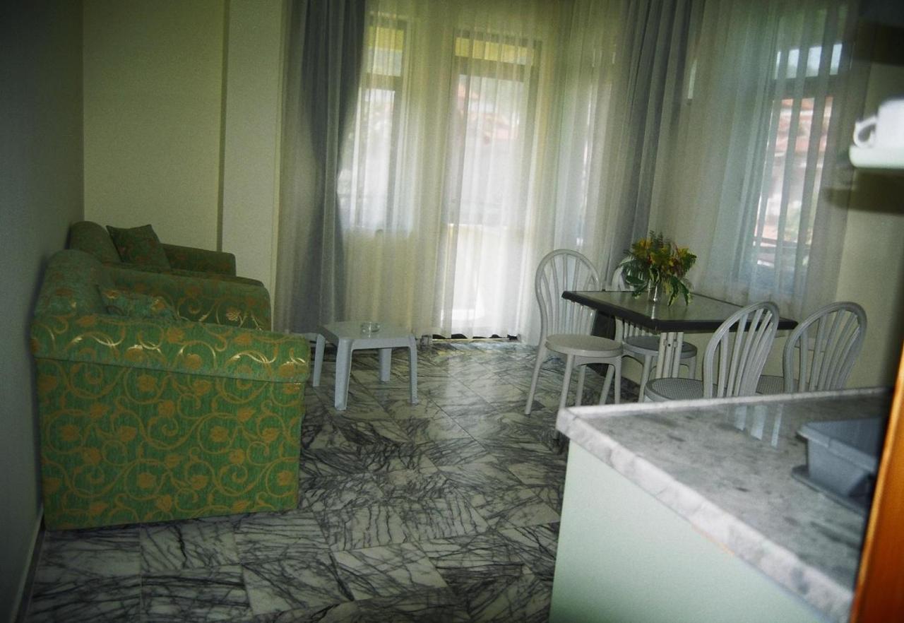 Oezay Apart Otel Мугла Екстериор снимка